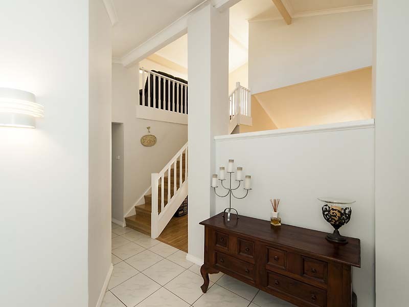 35 Longreach Parade, Coogee WA 6166