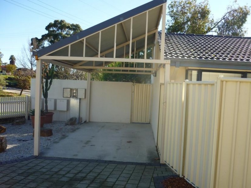 4/2 Lear Place, Coolbellup WA 6163