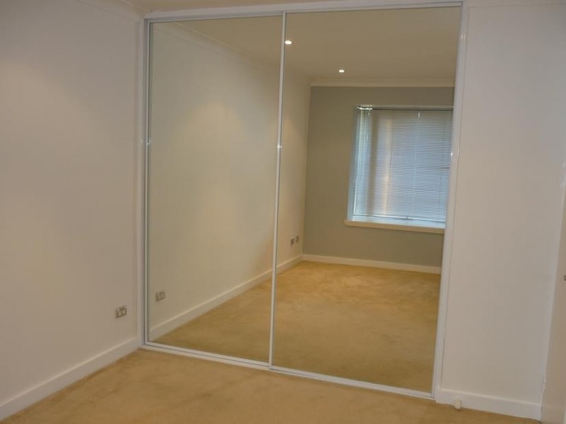 4/2 Lear Place, Coolbellup WA 6163