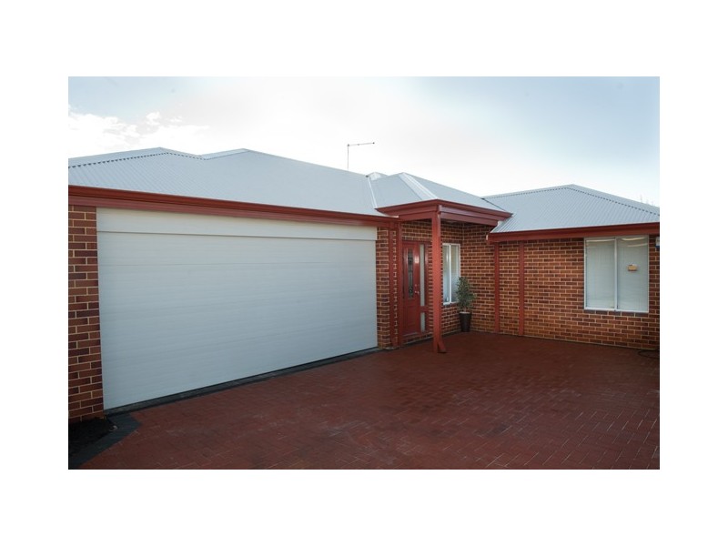 14A Derinton Way, Hamilton Hill WA 6163