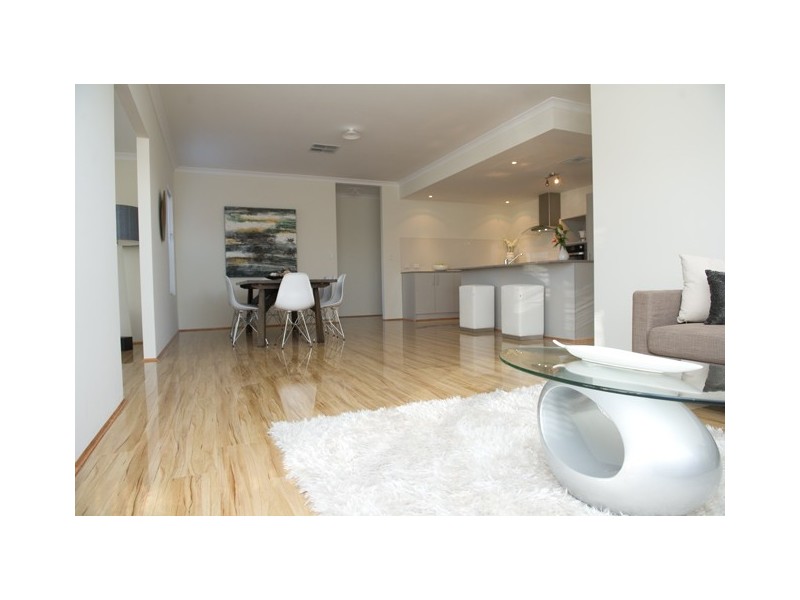 14A Derinton Way, Hamilton Hill WA 6163