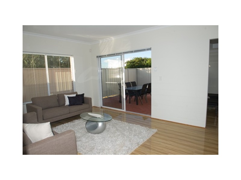 14A Derinton Way, Hamilton Hill WA 6163