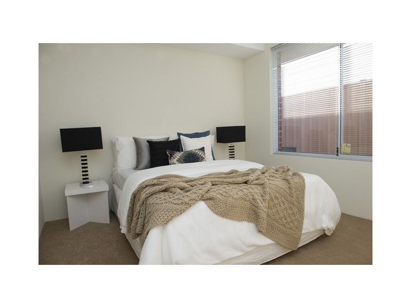 14A Derinton Way, Hamilton Hill WA 6163