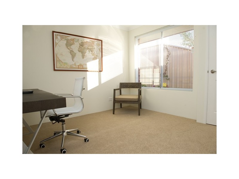 14A Derinton Way, Hamilton Hill WA 6163