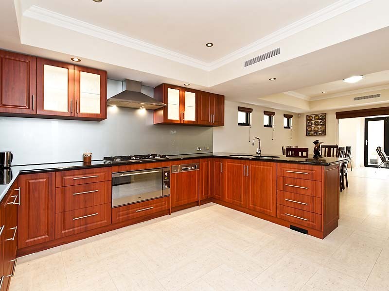 319A HAMILTON ROAD, Coogee WA 6166
