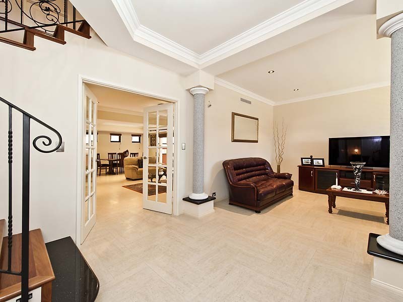 319A HAMILTON ROAD, Coogee WA 6166