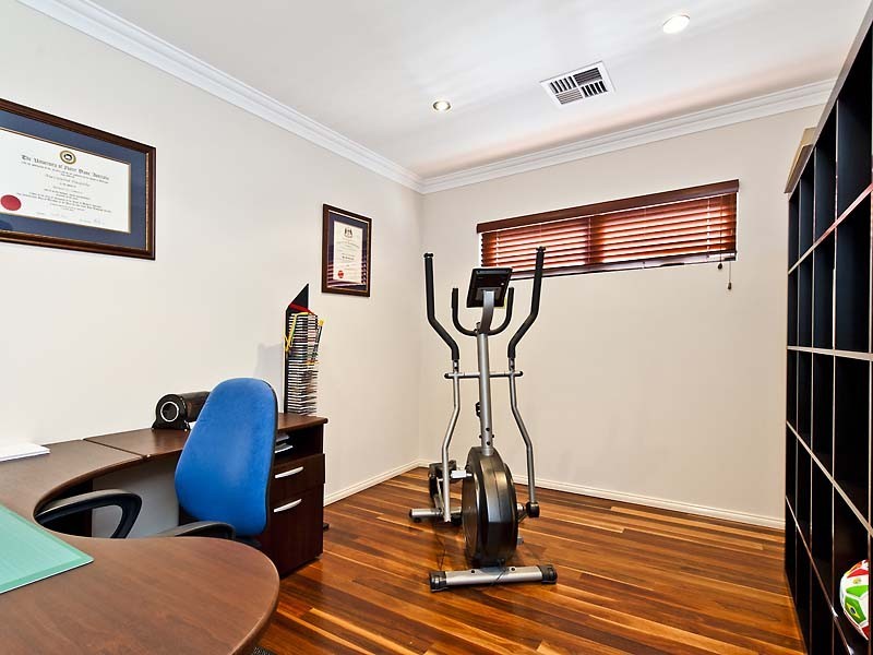 319A HAMILTON ROAD, Coogee WA 6166