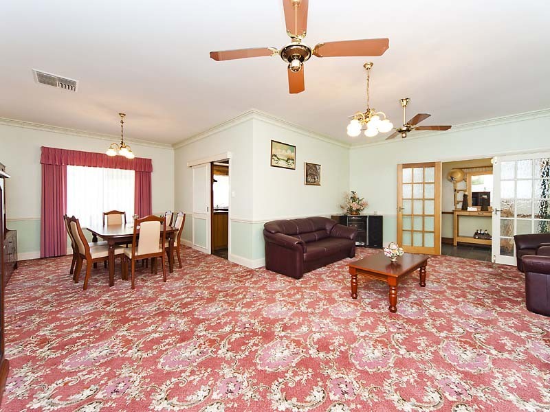 66 Turfan Way, Munster WA 6166