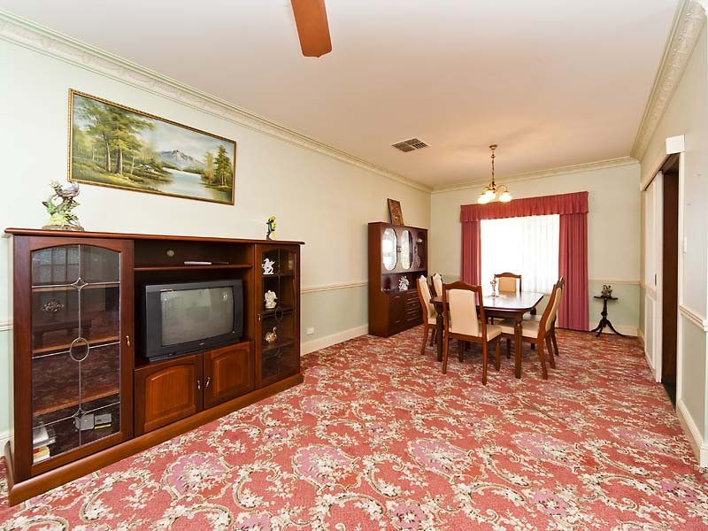 66 Turfan Way, Munster WA 6166