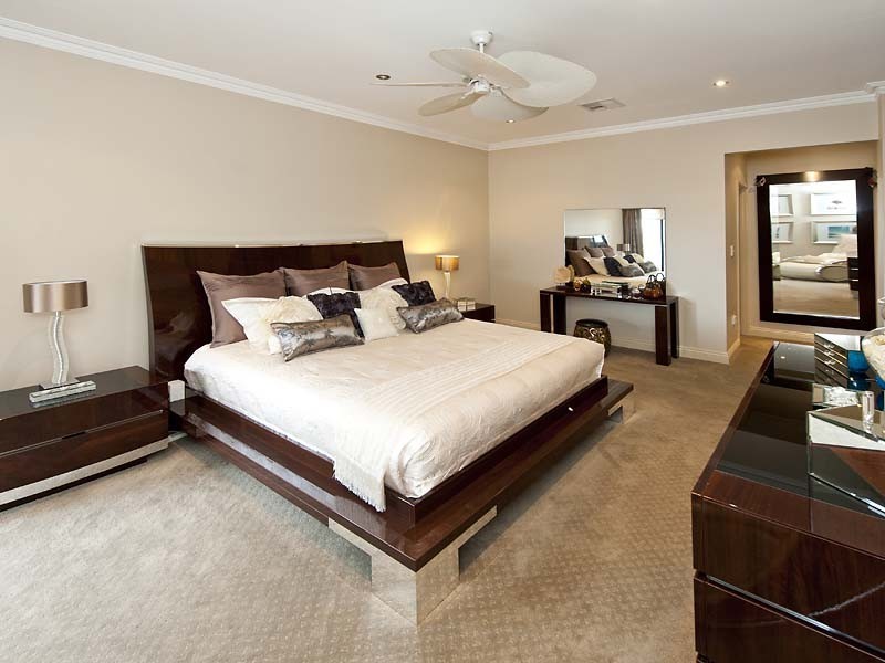 1 LUSCOMBE WAY, Coogee WA 6166