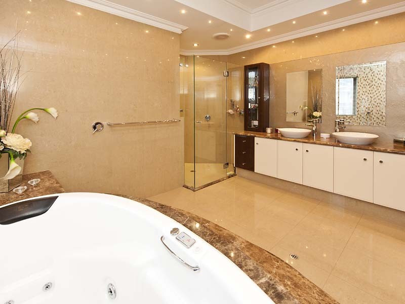 1 LUSCOMBE WAY, Coogee WA 6166