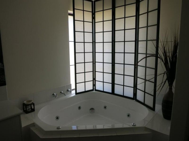 136 Columbia Parkway, Piara Waters WA 6112