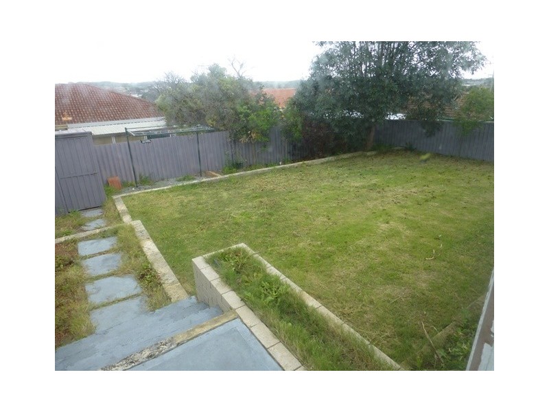 3B Campion Close, Spearwood WA 6163