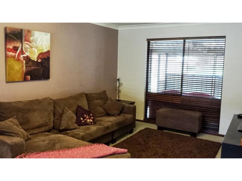 13 Parkfield Road, Kelmscott WA 6111