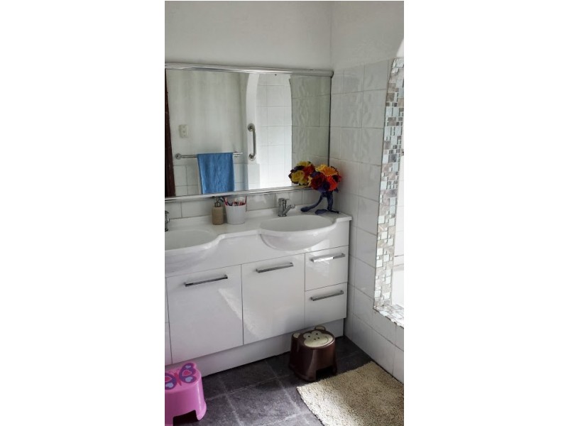 13 Parkfield Road, Kelmscott WA 6111