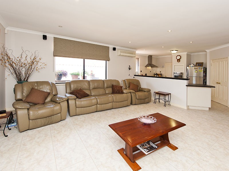 7 Bonito Place, Yangebup WA 6164