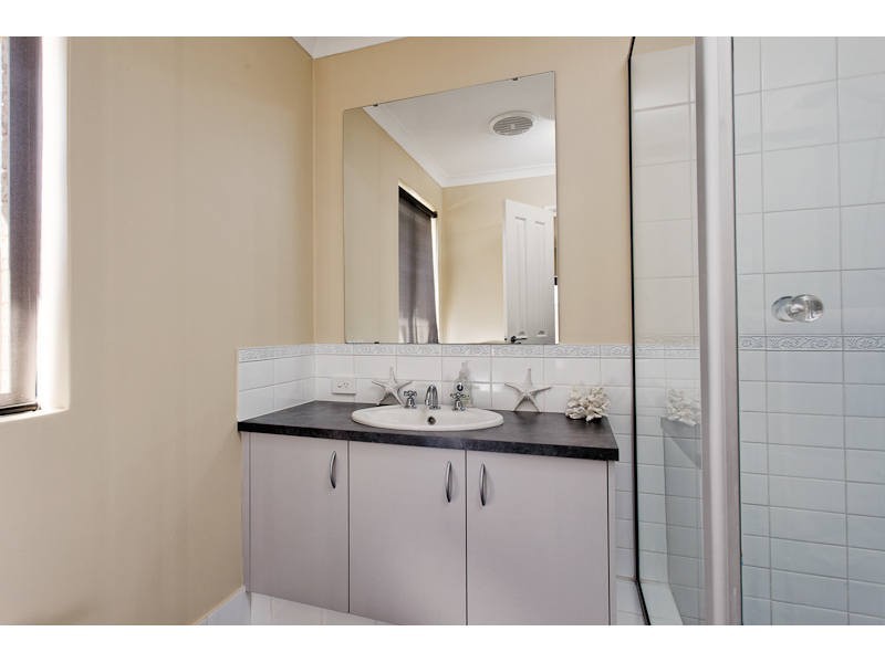 1 Senna Close, Coogee WA 6166