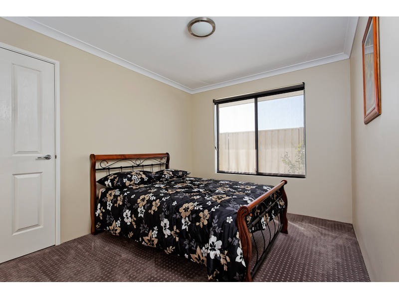 1 Senna Close, Coogee WA 6166