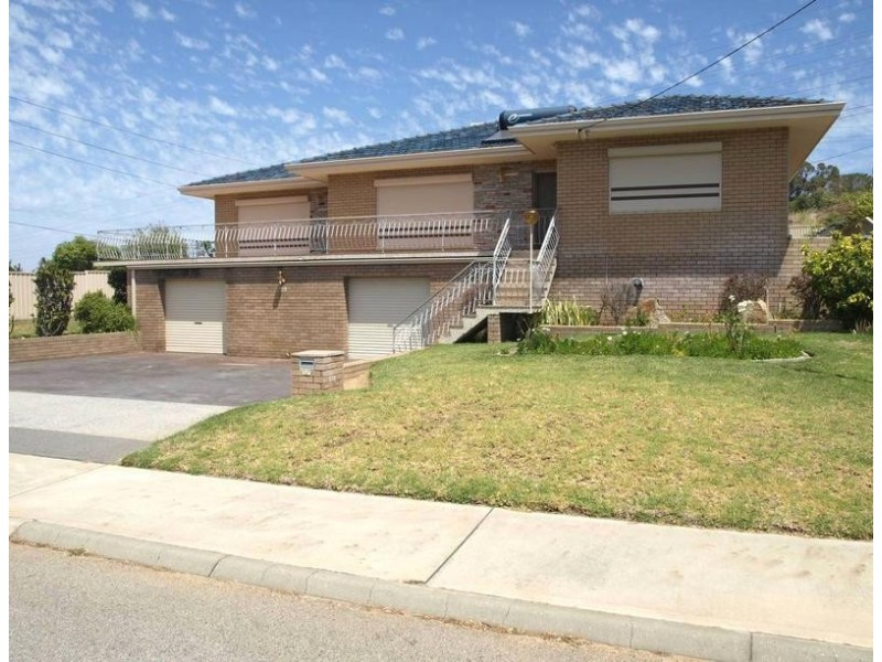 29 Claygate Road, Hamilton Hill WA 6163