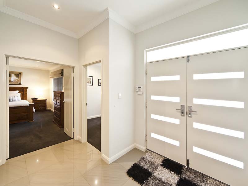 10 Hamelin Drive, Munster WA 6166