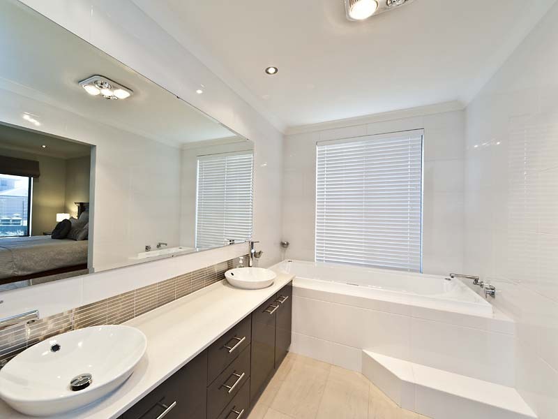 10 Hamelin Drive, Munster WA 6166