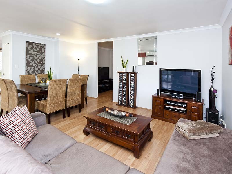 6 Rapania Rise, Yangebup WA 6164