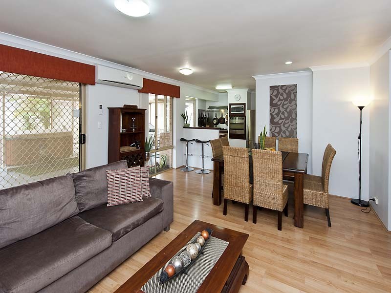 6 Rapania Rise, Yangebup WA 6164