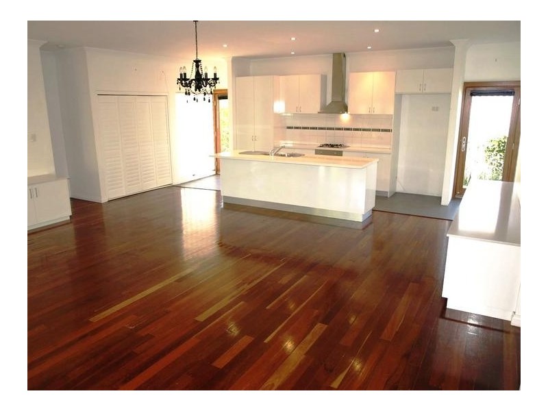 2 LYNN ST, Hilton WA 6163