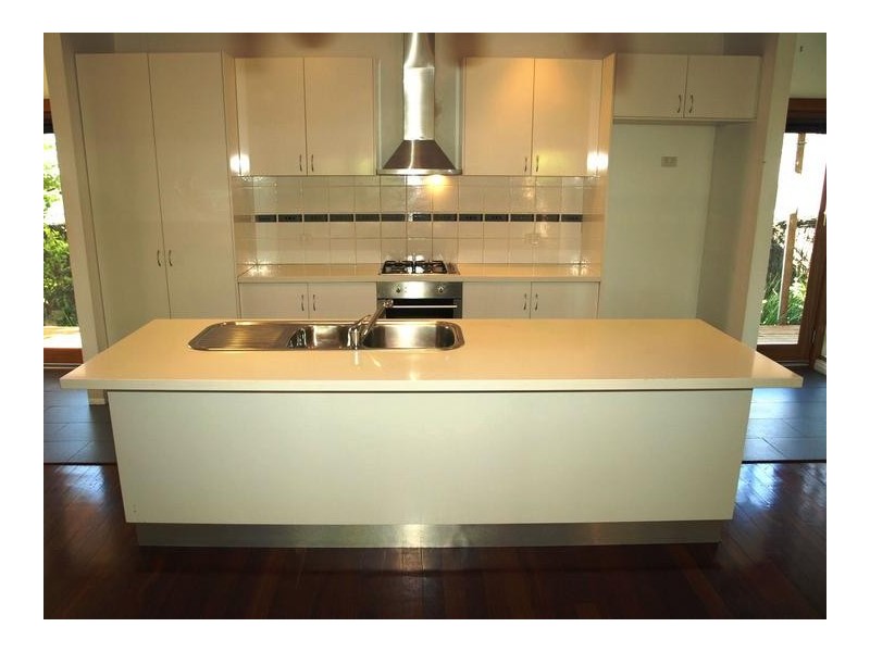 2 LYNN ST, Hilton WA 6163