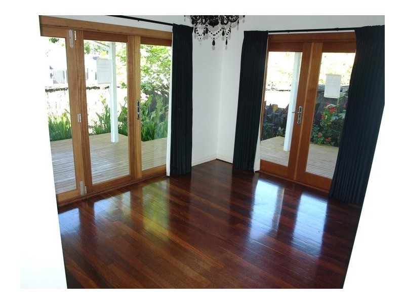 2 LYNN ST, Hilton WA 6163