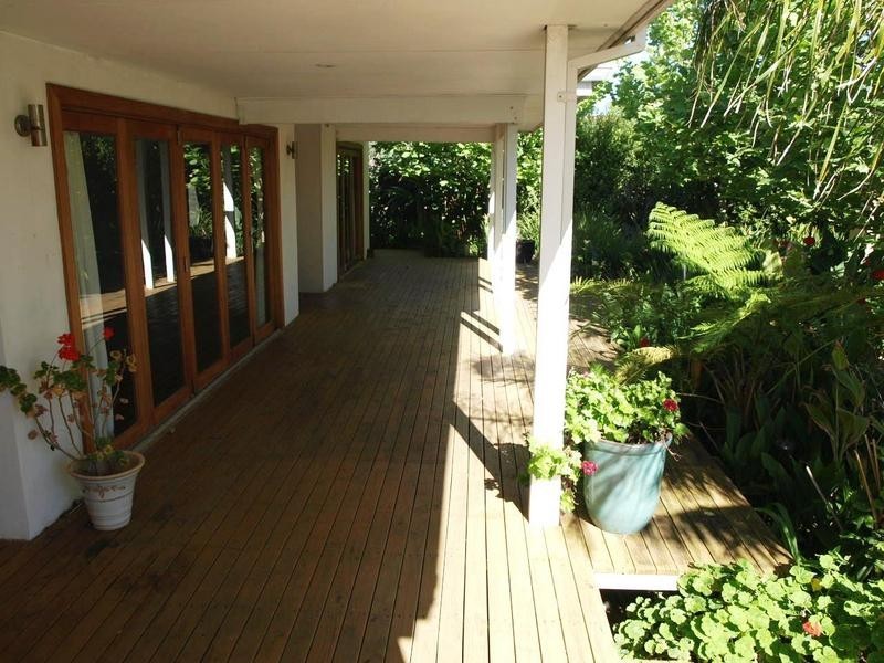 2 LYNN ST, Hilton WA 6163