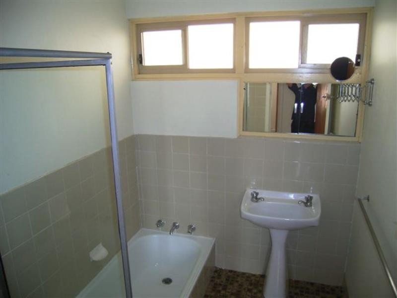 9 Falstaff Crescent, Spearwood WA 6163