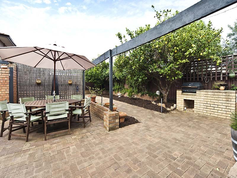 63 Mannion Way, Kardinya WA 6163