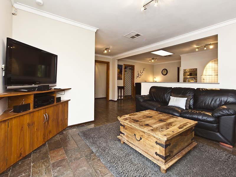 63 Mannion Way, Kardinya WA 6163