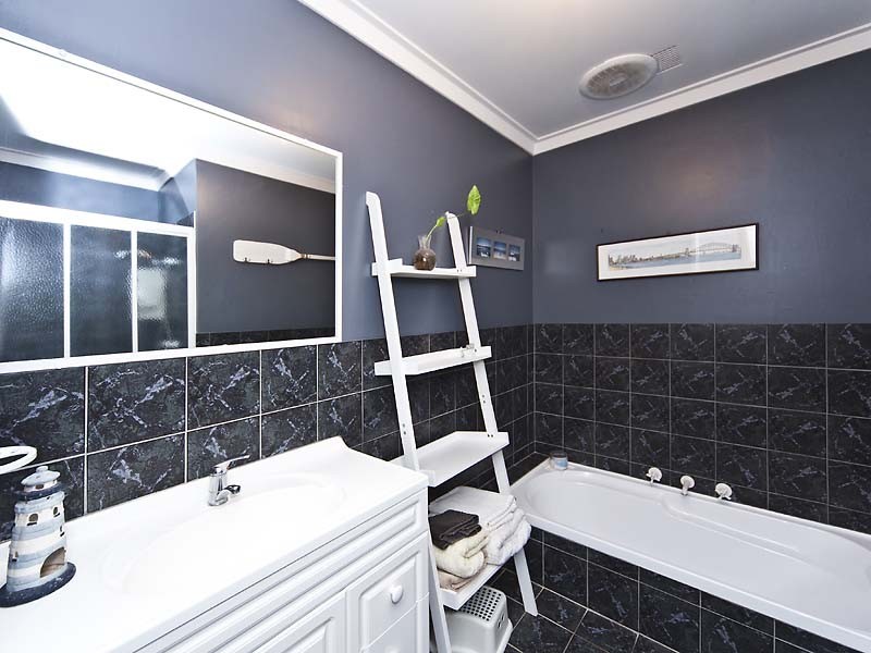 63 Mannion Way, Kardinya WA 6163