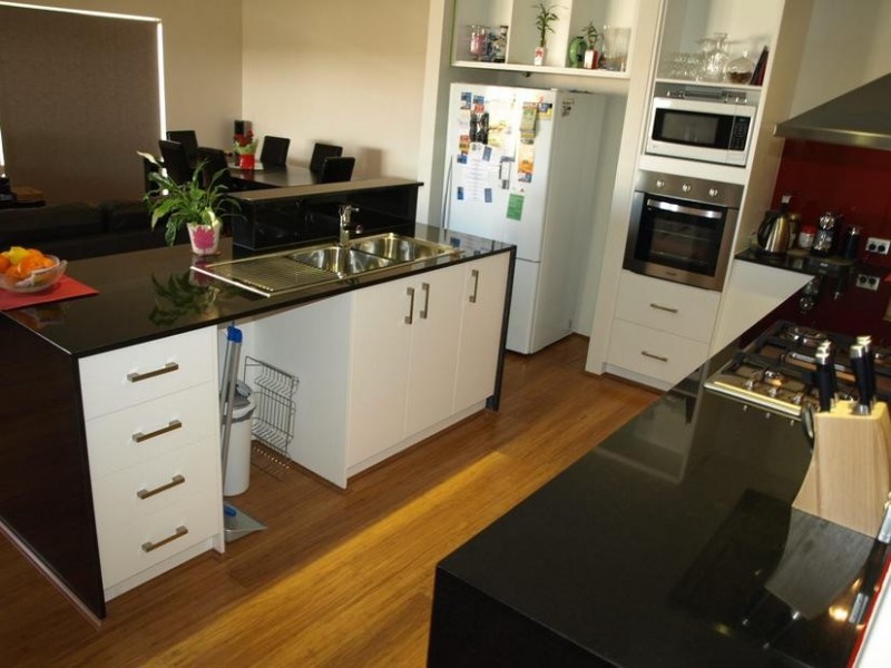 11B GICHA CL, Munster WA 6166