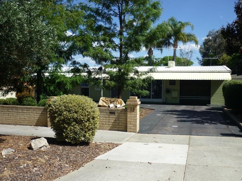 13 Morris Street, Beaconsfield WA 6162