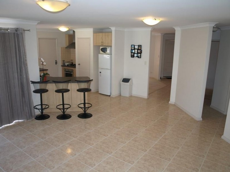 5/28 RIVERINA PDE, Munster WA 6166