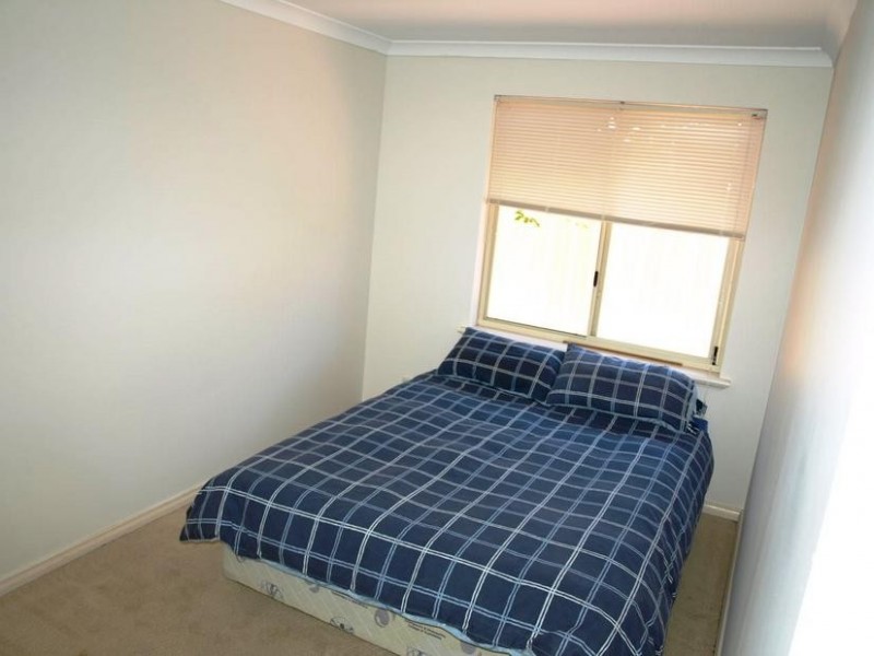 5/28 RIVERINA PDE, Munster WA 6166