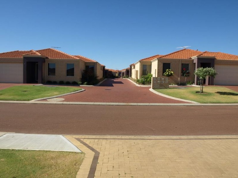 5/28 RIVERINA PDE, Munster WA 6166