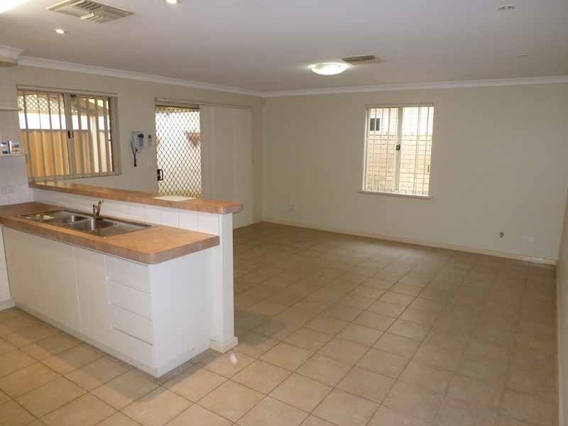 33A King Street, Coogee WA 6166