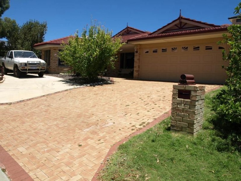 36 GUMINA PLACE, Munster WA 6166