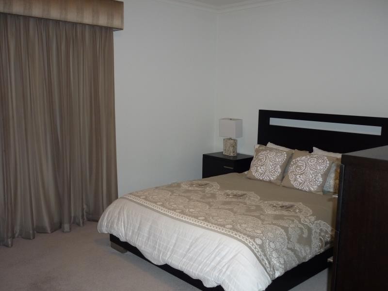 5 Fullston Way, Beaconsfield WA 6162