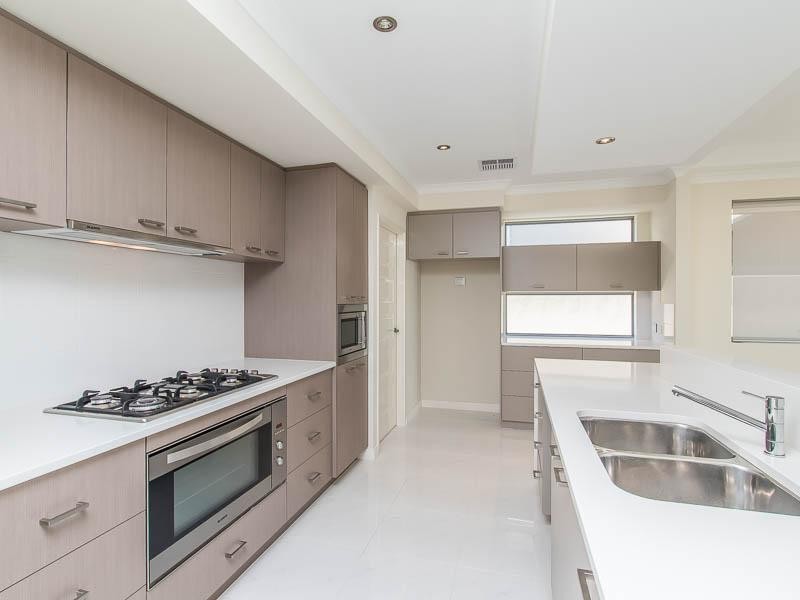 53 Newark Turn, North Coogee WA 6163