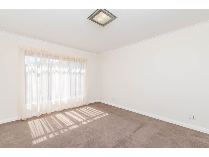 53 Newark Turn, North Coogee WA 6163