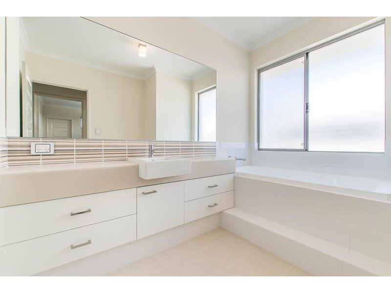 53 Newark Turn, North Coogee WA 6163