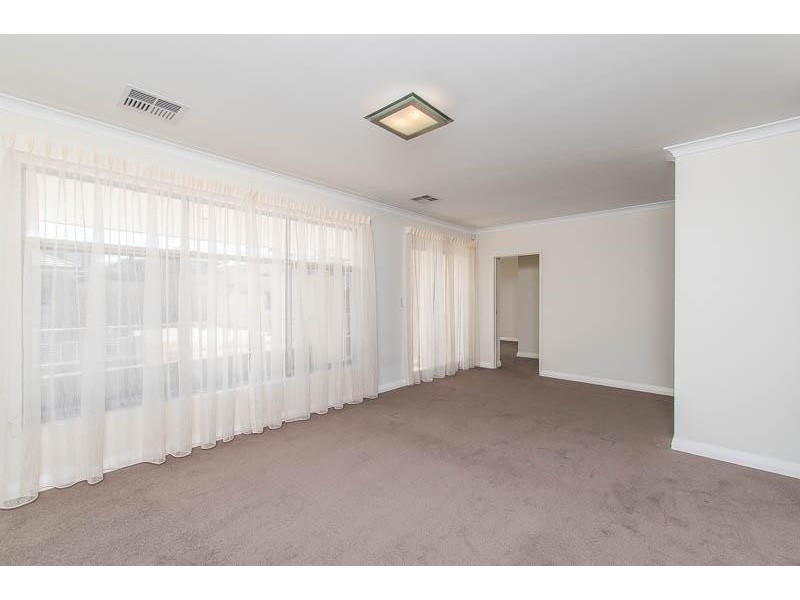 53 Newark Turn, North Coogee WA 6163