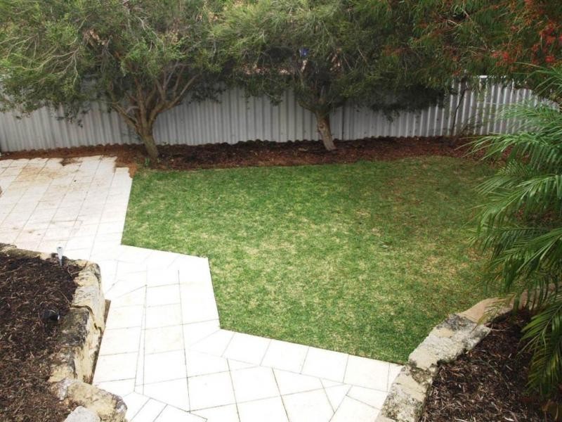 21 STRICKLAND CT, Coogee WA 6166