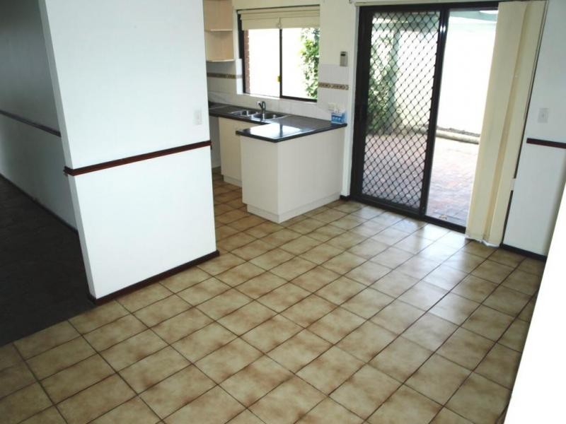 4 BELLIER PLACE, Hamilton Hill WA 6163