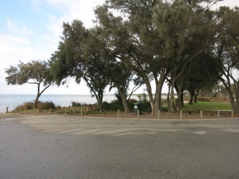 3 Illyarrie Avenue, Falcon WA 6210